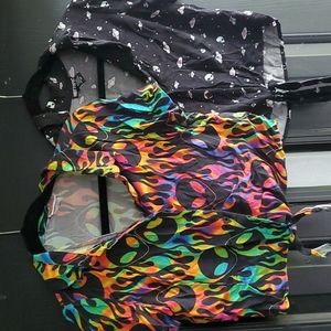 2 Alien button up tie up t shirts